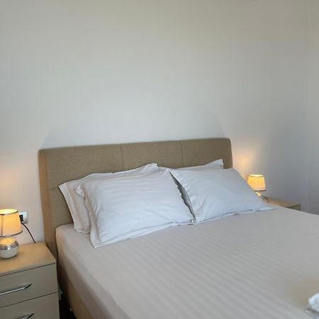 Nemesis Hotel Sarandë Eksteriør bilde