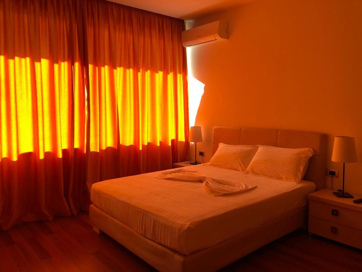 Nemesis Hotel Sarandë Eksteriør bilde
