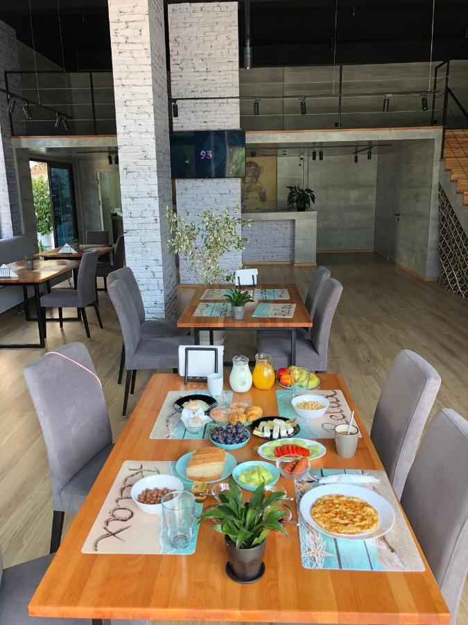 Nemesis Hotel Sarandë Eksteriør bilde