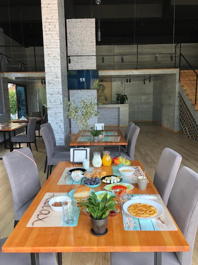 Nemesis Hotel Sarandë Eksteriør bilde