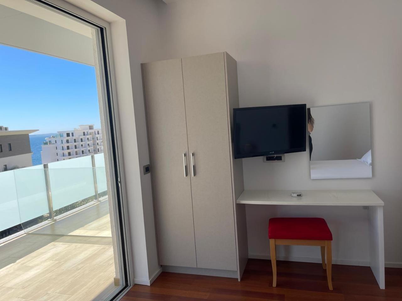 Nemesis Hotel Sarandë Eksteriør bilde